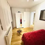 Family Stay Salzburg City *