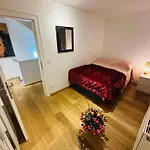 Family Stay Salzburg City Willa *